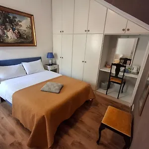 Rotas B Bed & Breakfast
